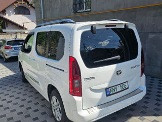 Toyota Proace City foto 2