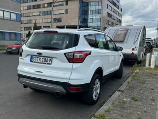 Ford Kuga foto 3