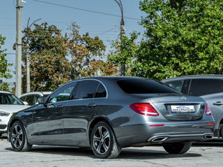 Mercedes E-Class foto 2