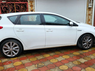 Toyota Auris foto 1