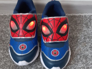 Кроссовки Spiderman 30 размер (светятся) foto 2