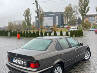 BMW 3 Series foto 3