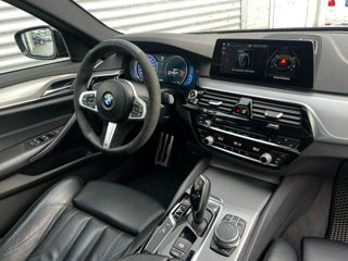 BMW 5 Series foto 7