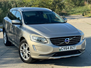 Volvo XC60 foto 2