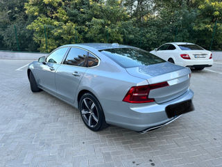 Volvo S90 foto 3