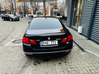 BMW 5 Series foto 4