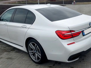 BMW 7 Series foto 2