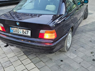 BMW 3 Series foto 6