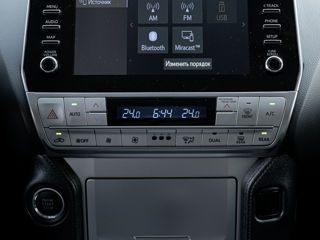 Toyota Land Cruiser Prado фото 11