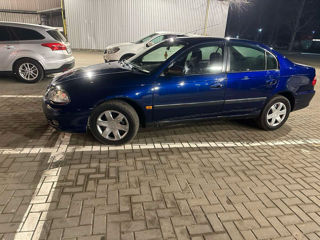 Toyota Avensis foto 6