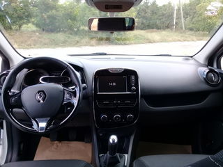 Renault Clio foto 10