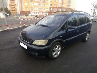 Opel Zafira foto 6