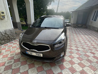 KIA Carens foto 1