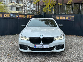 BMW 7 Series foto 2