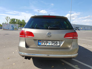 Volkswagen Passat foto 4