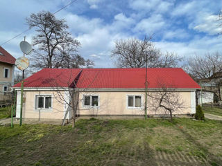 Spre vînzare casa in sec.Botanica