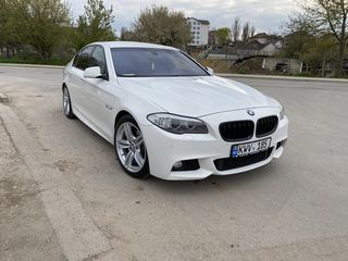 BMW 5 Series foto 1