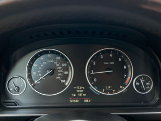 BMW 5 Series foto 12