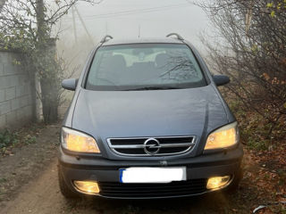 Opel Zafira foto 3