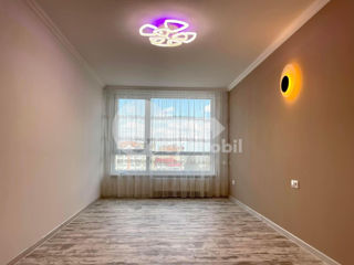 Apartament cu 2 camere, 80 m², Buiucani, Chișinău foto 5