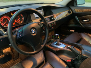 BMW 5 Series foto 7