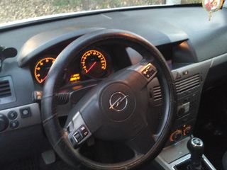 Opel Astra foto 7