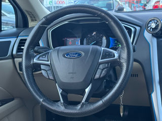 Ford Fusion foto 10