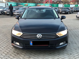 Volkswagen Passat foto 3