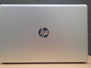 HP 17.3''HDPlus - Core i3 1035G1 - 8 GB RAM - 128GB SSD+HD 1TB foto 6