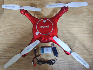 Радиоуправляемый квадрокоптер Syma X5UW-720P с HD FPV Wi-Fi камерой 2.4G - X5UW-720P