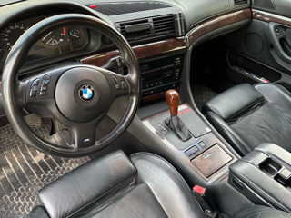 BMW 7 Series foto 8