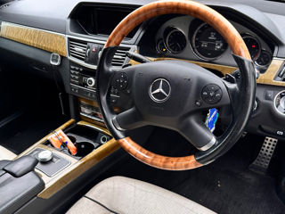 Mercedes E-Class foto 6