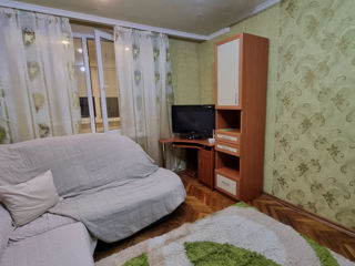 Apartament cu 1 cameră, 45 m², Botanica, Chișinău foto 3