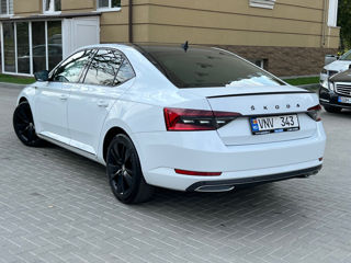 Skoda Superb foto 4