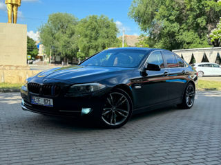 BMW 5 Series foto 10