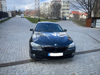 BMW 5 Series foto 2