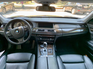 BMW 7 Series foto 7