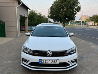 Volkswagen Jetta foto 2