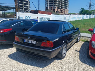 BMW 7 Series foto 2