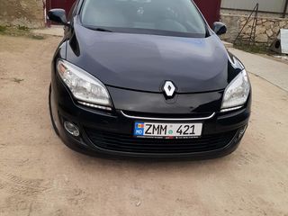 Renault Megane foto 2