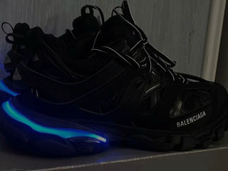 Balenciaga treck led foto 2