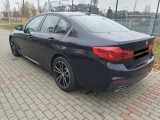 BMW 5 Series foto 4