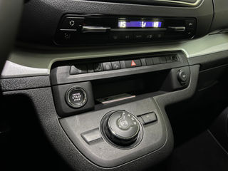 Peugeot Traveller foto 9