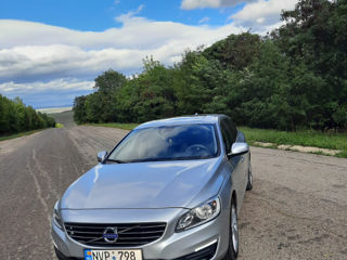 Volvo V60 foto 1