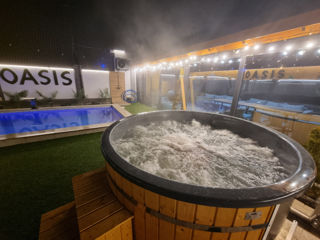 Sauna Oasis cu jacuzzi ...Сауна Оазис с джакузи