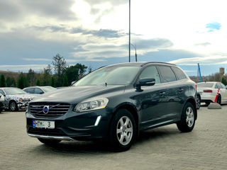 Volvo XC60 foto 1