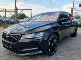 Skoda Superb foto 1