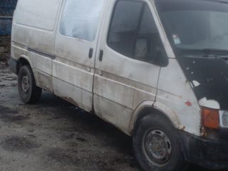 Ford Transit foto 1