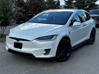 Tesla Model X foto 3