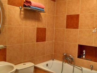 Apartament cu 2 odăi, 65 m2, aer condiționat, încălzire autonomă. Proprietar. 42 800 €, negociabil foto 7